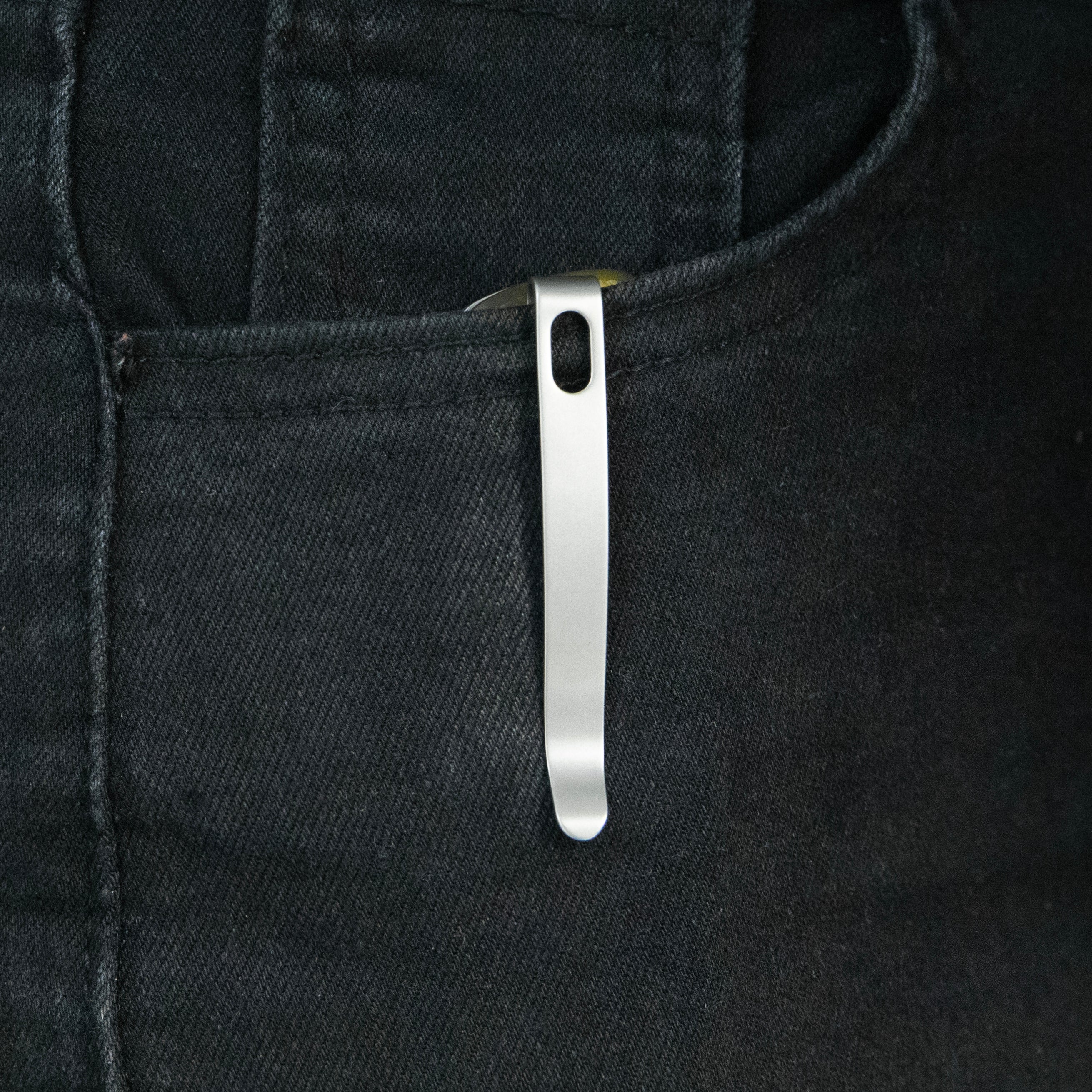 Kubey Tityus Liner Lock Flipper Folding Knife Ultem Handle 3.39" Beadblast 14C28N KU322R