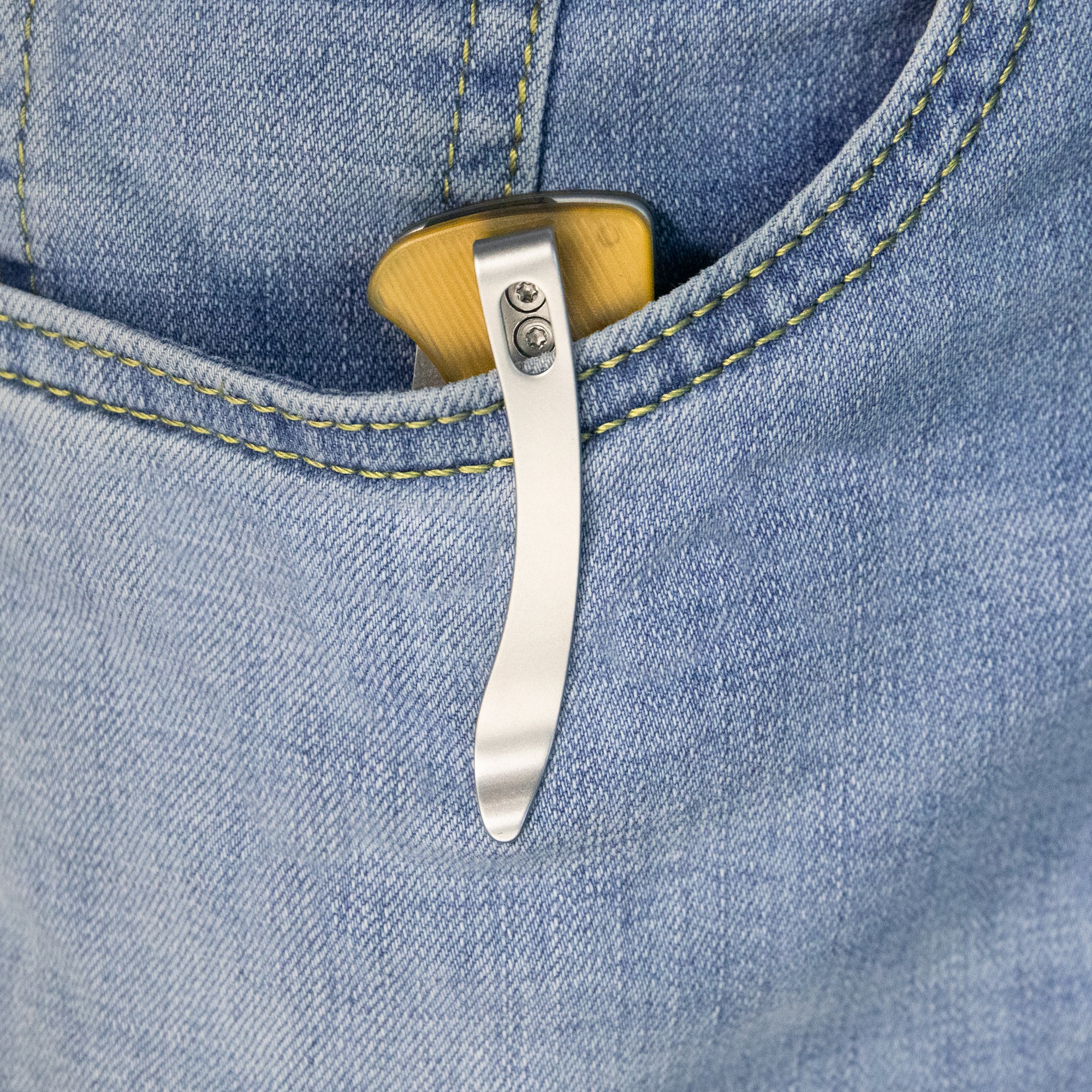 Kubey Scimitar Liner Lock Folding Knife Ultem Handle 3.46" BeadBlast 14C28N KU173G