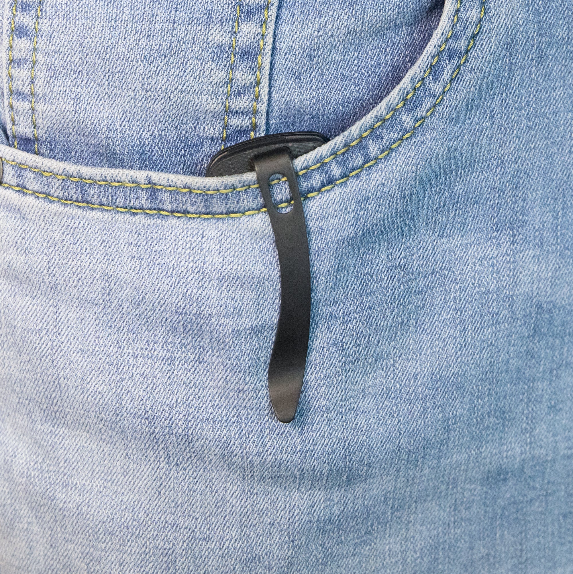 Kubey Scimitar Liner Lock Folding Knife Black G10 Handle 3.46" Blackwash 14C28N KU173L