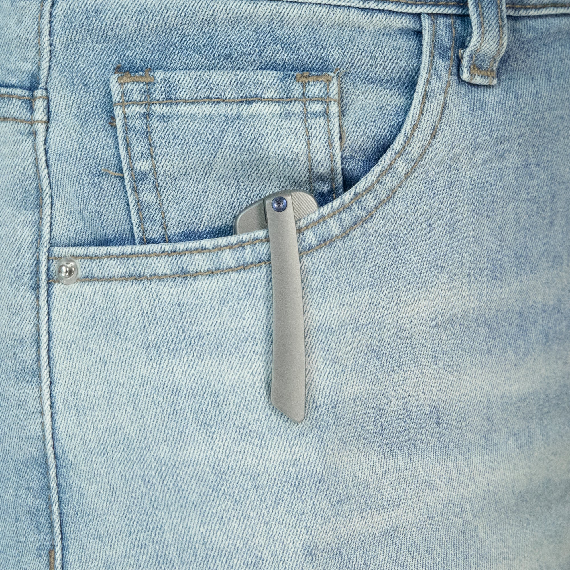 Kubey Momentum Frame Lock Front Flipper Pocket Folding Knife Grey Titanium Handle 3.43" Beadblast M390 KB386A