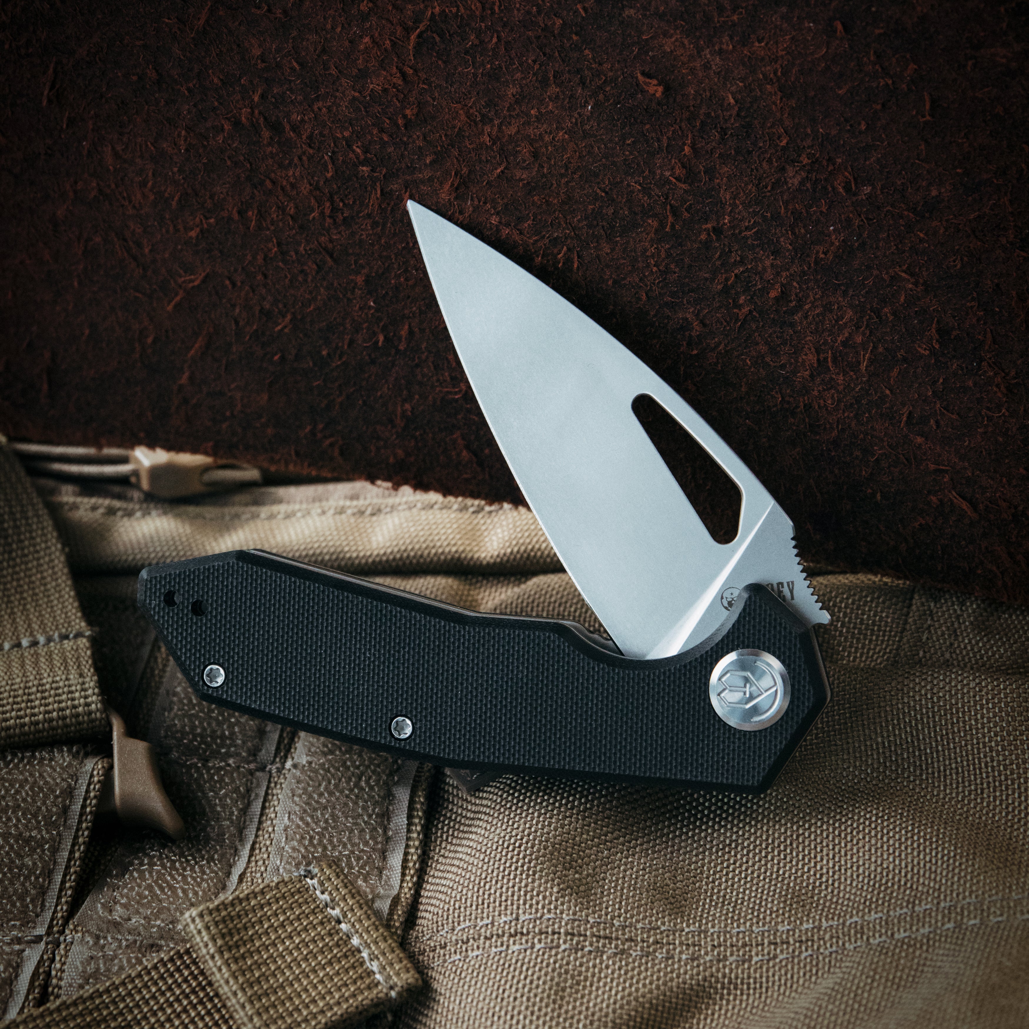Kubey Coeus Liner Lock Thumb Open Folding Knife Black G10 Handle EDC knives 3.11" Stonewash 14C28N KU122U