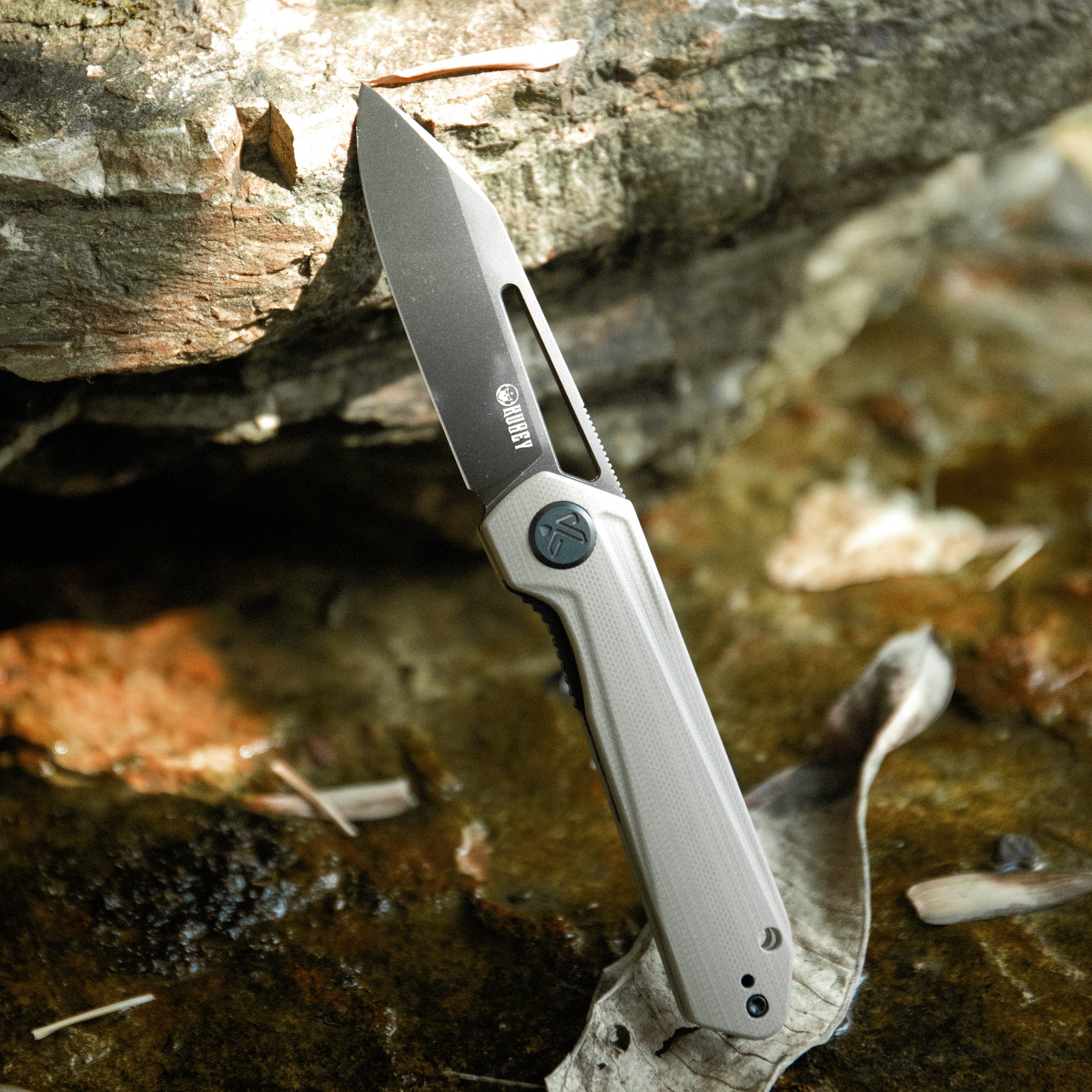 Kubey Royal CM Designs EDC Pocket Knife Front Flipper Khaki G10 Handle 2.99" Blackwash 14C28N KU321V